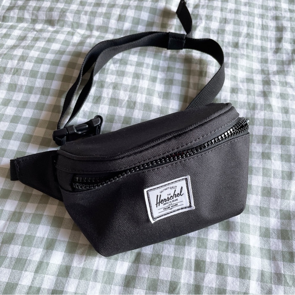 Herschel Heritage™ Hip Pack | Little Herschel - 1L
